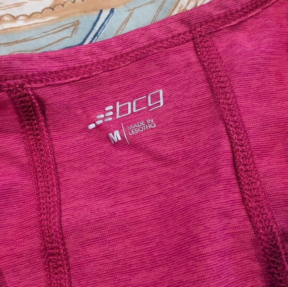 Workout Tops - Picture 3 of 4